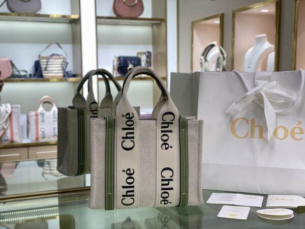 CHL049