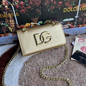 DGB011