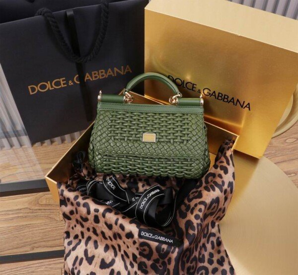 DGB034