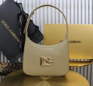 DGB043