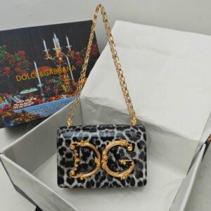 DGB055