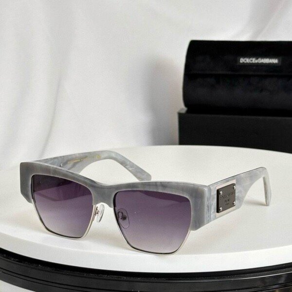 DGGLASSES010