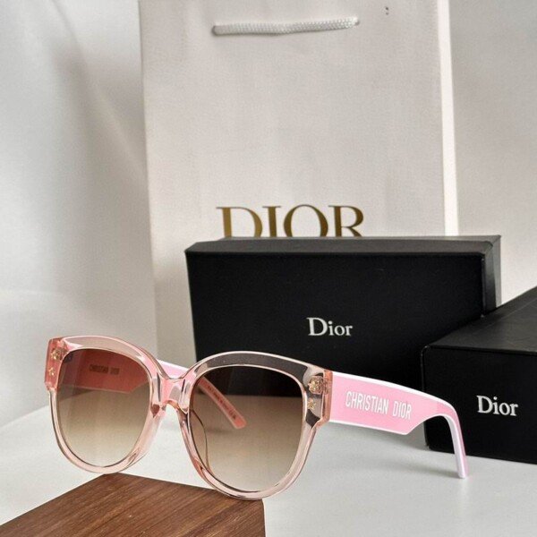 DIORGLASSES057