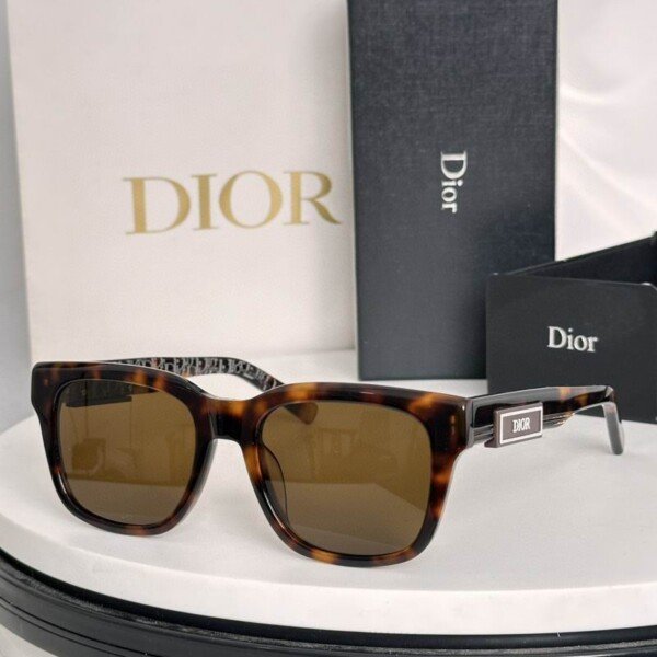 DIORGLASSES083
