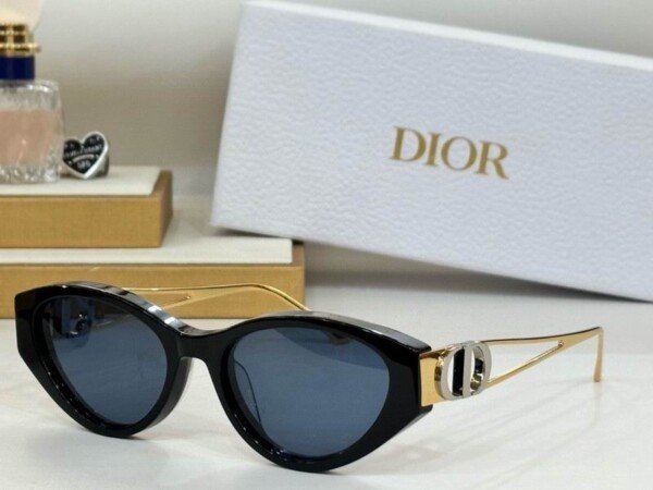DIORGLASSES104