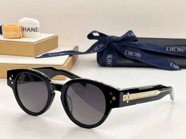DIORGLASSES106