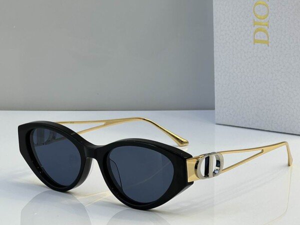 DIORGLASSES107
