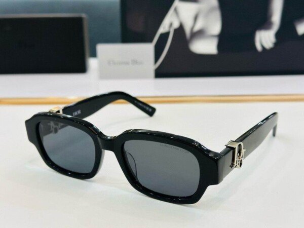 DIORGLASSES108
