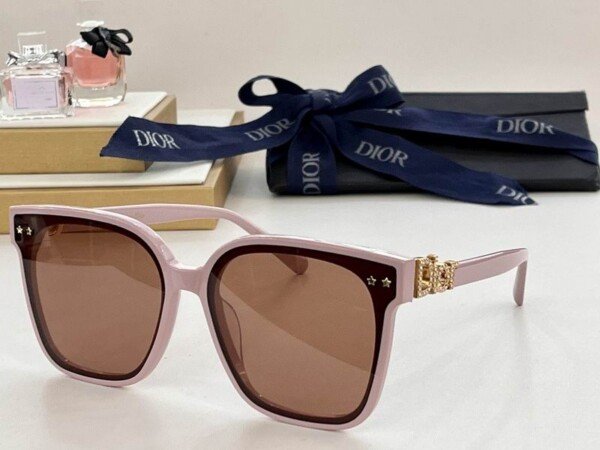 DIORGLASSES120