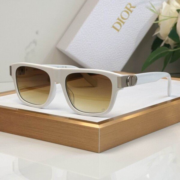DIORGLASSES178