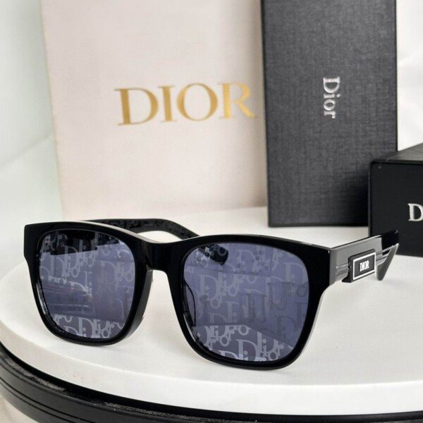 DIORGLASSES179