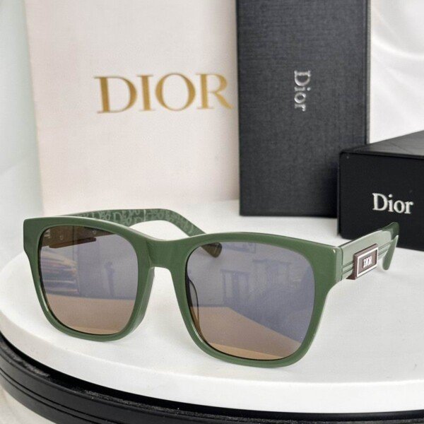 DIORGLASSES180