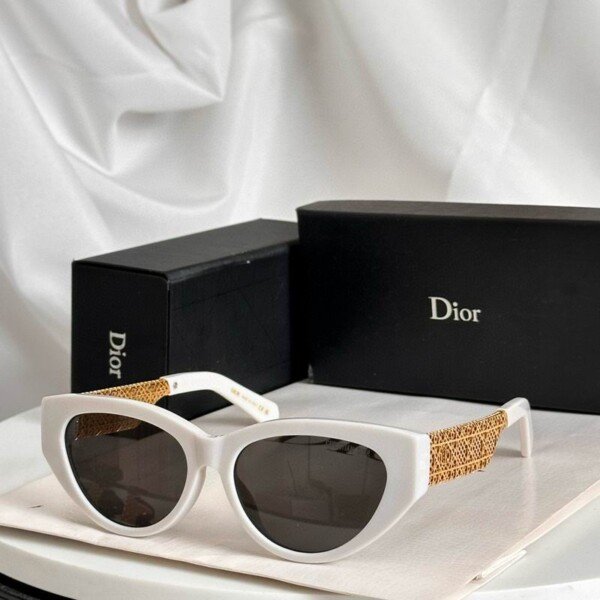 DIORGLASSES182