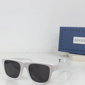 GUCCIGLASSES031