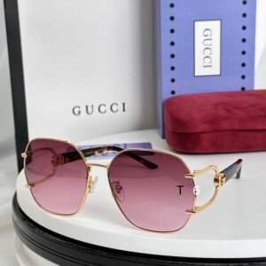 GUCCIGLASSES064