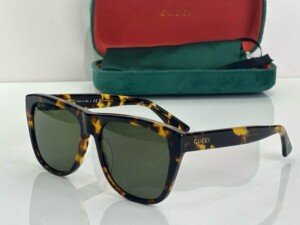 GUCCIGLASSES086