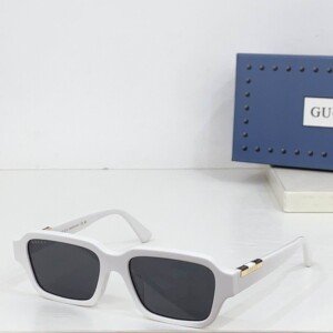 GUCCIGLASSES320
