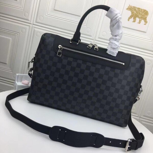 LV450