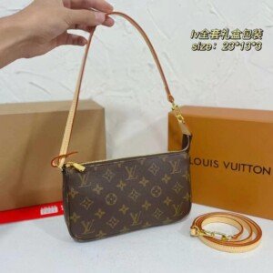 LV561