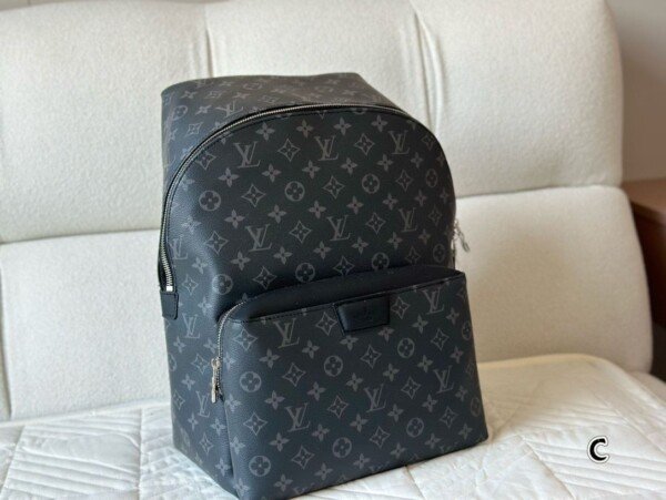 LV698